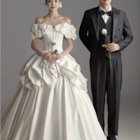 New photo studio theme clothing couple photo photo shoot dress Korean version long trailing one-shoulder flower satin wedding dr