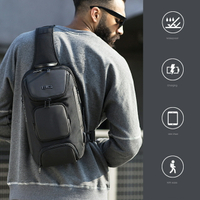 BANGE 多格層時尚胸包 USB接口 休閒包 戶外旅行包 百搭戶外胸包 科技 斜肩包