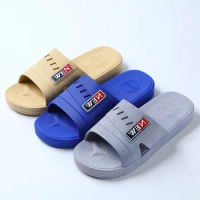 Men Indoor Home Slippers Summer Non-Slip Light Hotel Shoes Couple Soft Bottom Sandals Slippers Men's Flat Shoes Flip Flops