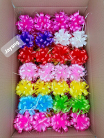 ดอกไม้ริบบิ้นติดของขวัญลายตะกร้อเบอร์ 2 (กล่องละ 84 ดอก ราคา 240 บาท)