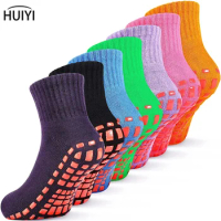 Trampoline socks Non Slip Yoga Socks with Grips Women Anti-Skid Socks Sticky Grippers Socks for Pilates Ballet Barre Yoga