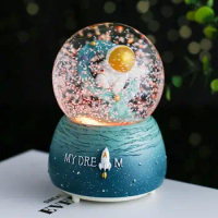 Home Decor Crystal Snow Globe Decorative Crafts Resin Music Space Astronaut Snow Globe for Kids Toy Balls