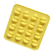 【嚴選&amp;現貨】16連小鴨可愛造型矽膠模 蛋糕矽膠模 巧克力模 餅乾模 果凍模 手工皂模  烘焙工具(顏色隨機)