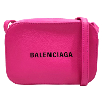 【Balenciaga 巴黎世家】552372 經典EVERYDAY系列品牌字母烙印小牛皮相機斜背包(桃色XS)