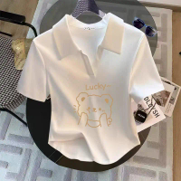 【พร้อมส่งจากกทม มาถึงใน 2วัน】เสื้อคอร์ตสตรีสุดชิค ใส่สบาย  ดีไซน์คอปกเสื้อแบบมีสไตล์ polo shirt เสื้