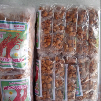 soton cumi 1bal isi 10pak 1pak isi 20pcs Snack Pedas Makanan Cemilan Manis Camilan Keripik Kering Fo