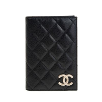 CHANEL 經典荔枝牛皮菱格紋雙C 金屬LOGO護照夾 (黑色)