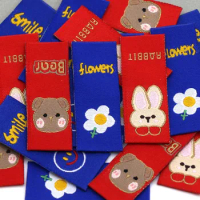 50Pcs Cartoon Bear Rabbit Handmade Labels Clothes Tags for Hat Kawaii Flower Hand Made Label for Clothing Blue Red DIY New Year
