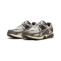 【NIKE 耐吉】Nike Zoom Vomero 5 Brown 咖啡可可 復古慢跑鞋 FD9920-022