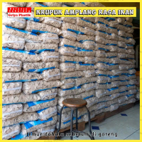 Kerupuk Amplang siap goreng, krupuk ikan tenggiri mentah, krupuk krecek 1kg Cemilan Kering Snack Foo