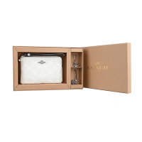 COACH 經典金屬銀標誌帆布拉鍊手拿包雪花吊飾禮盒組(白)