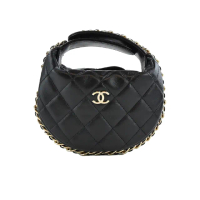 【CHANEL 香奈兒】經典雙C LOGO 小羊皮圓弧造型手提包(黑色)