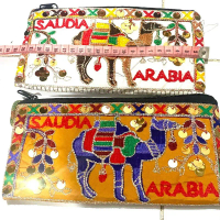 ￼dompet untah arab saudi oleh okeh haji ukuran 22x11cm 1 KODI / 20 PCS Wanita Kartu Uang Perempuan C