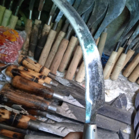 Alat Panen Padi Rumput Bergerigi Cap Mamik Ukuran Kecil Super Tajam Arit Baja Asli Berkualitas Tingg