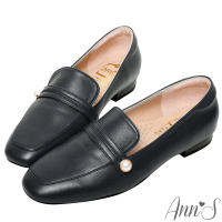 【Ann’S】法式珍珠-頂級綿羊皮珍珠扣帶平底樂福鞋(黑)