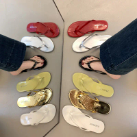 รองเท้าแตะฤดูร้อนของผู้หญิง สเต็ปแวน พื้นแบน กันลื่น ดีไซน์ทันสมัย เหมาะสำหรับกลางแจ้ง มาใหม่ 2025 ร