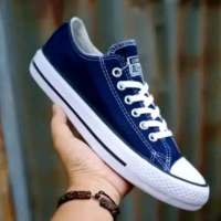 cuci gudang sepatu All star