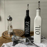 2pcs Ceramic Oil Dispenser Bottle European style White Black Seasoning Bottle Set Kitchen Seasoning Storage Sauce Vinegar Pot