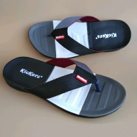 Sandal  Kickers tiga warna/ Sandal jepit kickers Sandal jepit