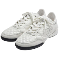 【CHANEL 香奈兒】經典雙C LOGO菱格紋小牛皮運動鞋(白色G45839-WHITE)