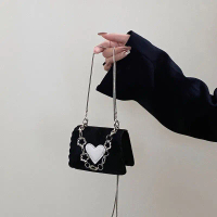 Tas Selempang Mini Heart Patch Detail Flap Square Bag Tas Wanita