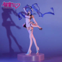 18cm Hatsune Miku Sq Racing Miku Action Figure Toys Figure Vocaloid Racing Car 2014 Miku Ver. Anime Figure Collection Gift Toys