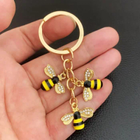 New/Cute Insect Enamel Bee Keychain Fashion Geometric Honeycomb Bee 3D Printed Glass Dome Keyring Chain Bumblebee Ornament