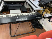 ROLAND RD-2000 二手 贈琴架，踏板 電鋼琴 [亞斯頓鍵盤樂器] RD2000