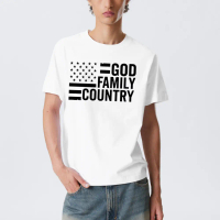 Kaos Putih Leher Bulat dengan Motif Bendera Amerika GOD FAMILY COUNTRY untuk Pakaian Santai