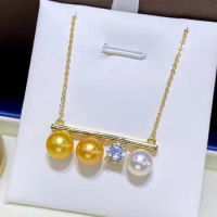 Balanced gold pearl pendants and multi-beads are comparable to Nanyang gold pearl color 18K gold necklace.