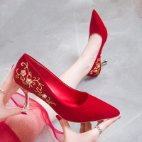 中式繡花紅色婚鞋秀禾婚紗兩穿新娘鞋高跟鞋2021新款秋小碼夏季女