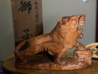 日本中古回流萬年蕓藝 名木四千年生屋久杉 整木雕雄獅 置物