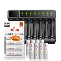 【FUJITSU 富士通】低自放電1900mAh3號8入+智慧型八槽USB電池充電器+送電池盒(充電電池組)