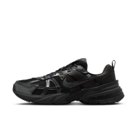 【NIKE 耐吉】V2K RUN 運動鞋 休閒鞋 男鞋 黑 網布 金屬感 老爹鞋(HJ4497-001)