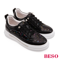 【A.S.O 阿瘦集團】BESO 牛皮拼接塗漆亮片布厚底直套休閒鞋(黑色)