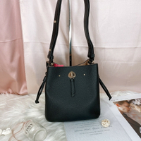 美國代購🇺🇸台灣現貨 Kate spade 水桶包 斜背包 WKRU7063【送禮精選★APP下單點數4倍送】