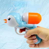 1pcs Fashion Children's Swimming Water Funny Toys Guns Creative Simulation Penguin Plastic Toy Water Gun For Kids Bath Toy