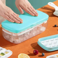 Ice tray with lid and container, ice mold, double-layer creative ice box, equipped with ice shovel, portable ice grid ice cubes