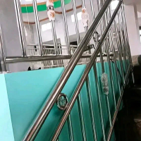 balkon dan Railing tangga berbahan stainless steel