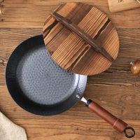 Cast Iron Wok Pan High Quality Traditional Cookware Iron Wok Induction Compatible Non-stick Frying Pan Non-coating Pan