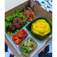 Paket Nasi Kuning Ayam Bakar Komplit - Nasi Kuning Box Kotak - Halal Nikmat Hemat