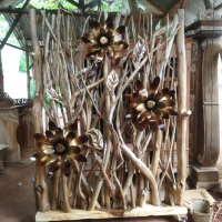 Partisi sekat ruangan ranting kayu bunga matahari terbaru
