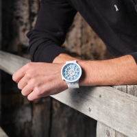 Swatch BIG BOLD系列手錶 WHICE 雪國白 (47mm)