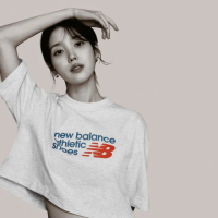 【NEW BALANCE】NB 前短後長短版上衣_女性_藍/淺灰_WT51908AHH_WT51908VTI(美版 版型偏大)