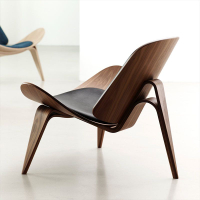 丹麥簡約現代貝殼椅飛機椅北歐創意設計師客廳 單人沙發微笑椅意式
