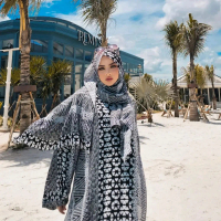ZAYYA  One Set Abaya + Pashmina