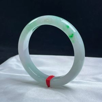 緬甸手鐲飄綠翡翠手鐲玉質細膩顏色正陽清新淡雅東方韻味大氣漂亮