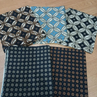 Kain Batik Katun Prima Motif Kawung Warna Biru Hitam dan sogan