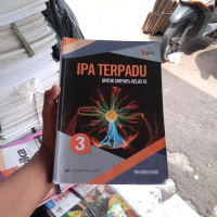 Edisi Terbatas BUKU IPA TERPADU KELAS 3 SMPTerlaris