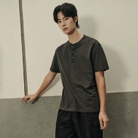 GIORDANO (Korea Collection) เสื้อยืดผู้ชาย Men's Cotton Blend Henley T-shirt 01025564 คําแนะนําผลิตภ